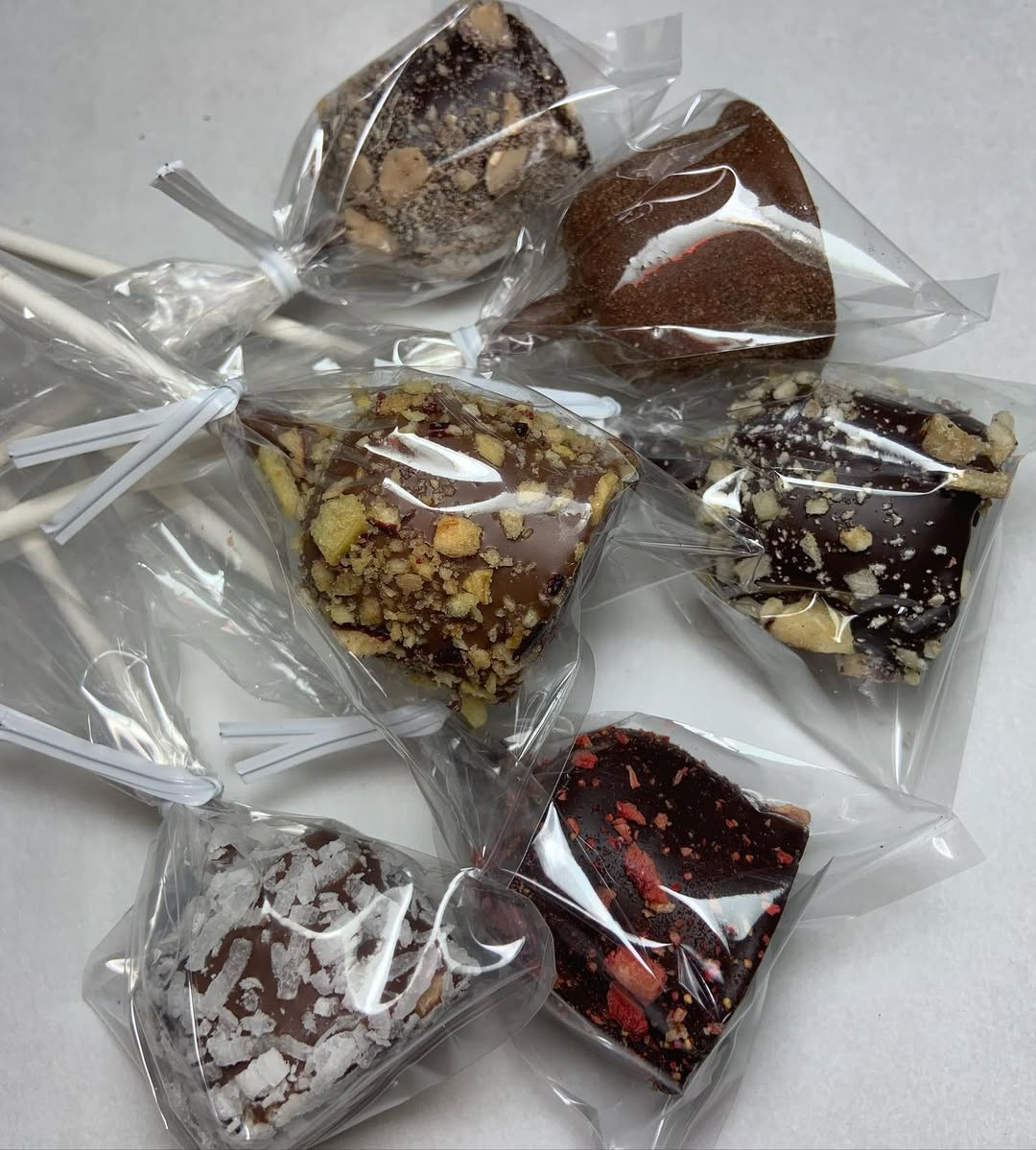 Chocolate Dipped Marshmallows